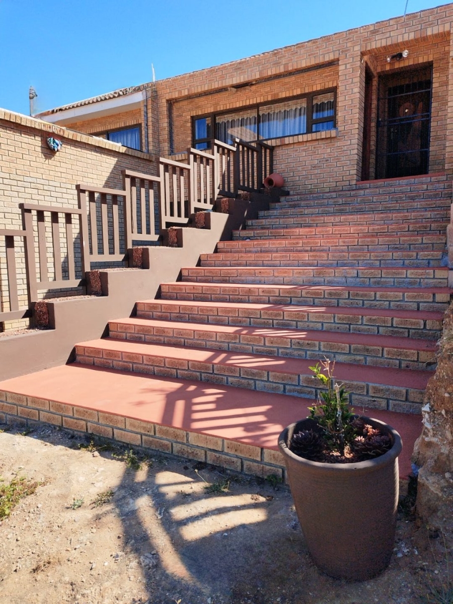 4 Bedroom Property for Sale in Dana Bay Western Cape